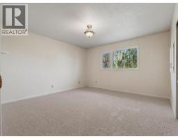 1219 Hunterquay Hill NW - photo 23