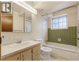 1219 Hunterquay Hill NW - photo 28