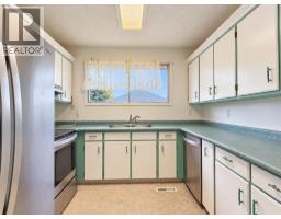 604 34 Avenue NE - photo 4