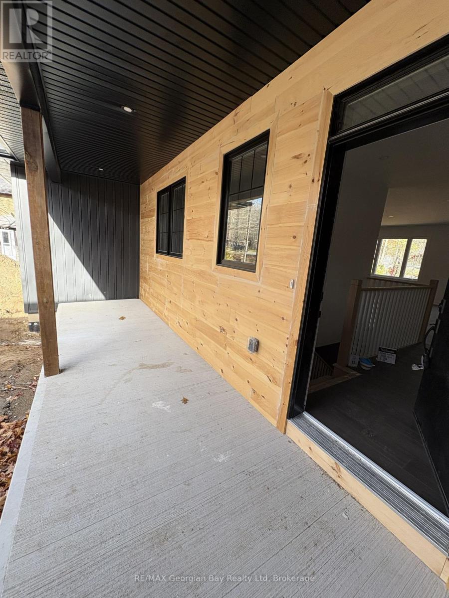49 Beaufort Crescent — photo 3