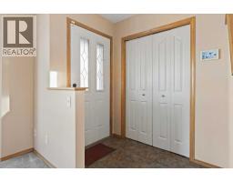 127 Erin Meadow Crescent SE - photo 3