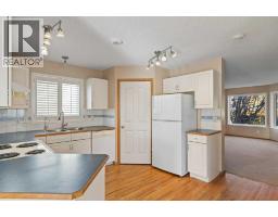Bedroom - 127 Erin Meadow Crescent Se, Calgary, AB T2B3L4 Photo 9