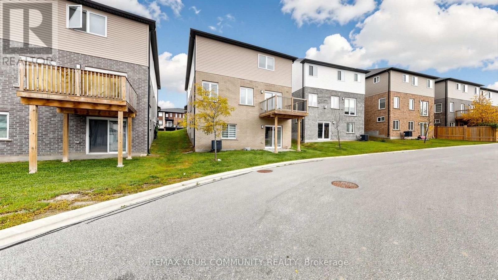 2607 Sheffield Boulevard, London South, ON photo 47