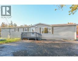 156 Leblanc Street, Shippagan, NB E8S1X3 Photo 8