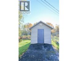 156 Leblanc Street, Shippagan, NB E8S1X3 Photo 9