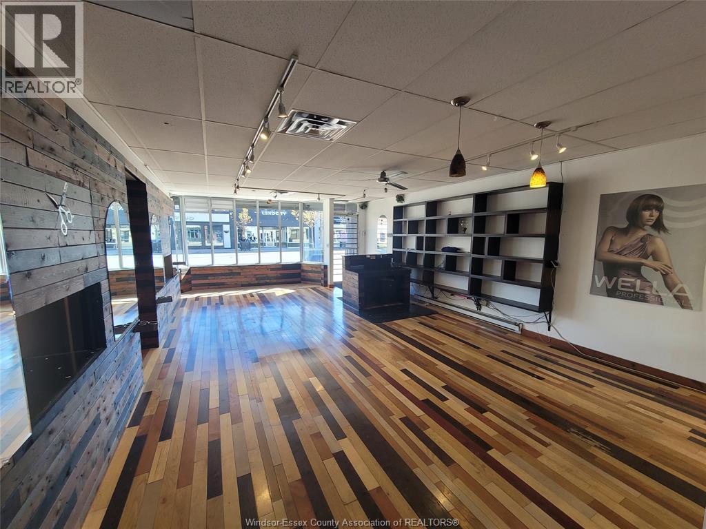 4774 Wyandotte Street East — photo 4