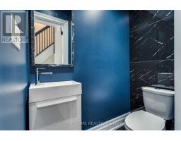 611 Hillsdale Avenue E, Toronto, ON M4S1V1 Photo 13