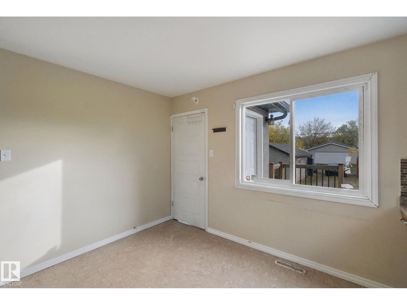 13019 66 Street NW, photo 18