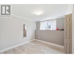 106 Windsor Heights thumbnail 16