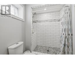 106 Windsor Heights thumbnail 19