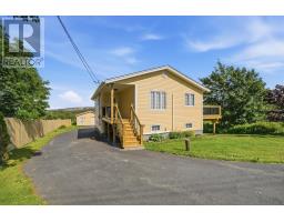 106 Windsor Heights thumbnail 2