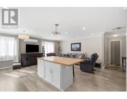 106 Windsor Heights thumbnail 6