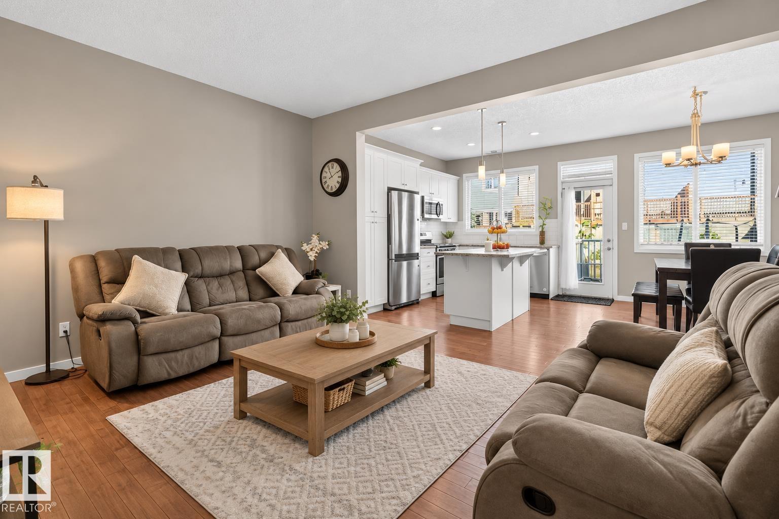 411 SIMMONDS WY - 6