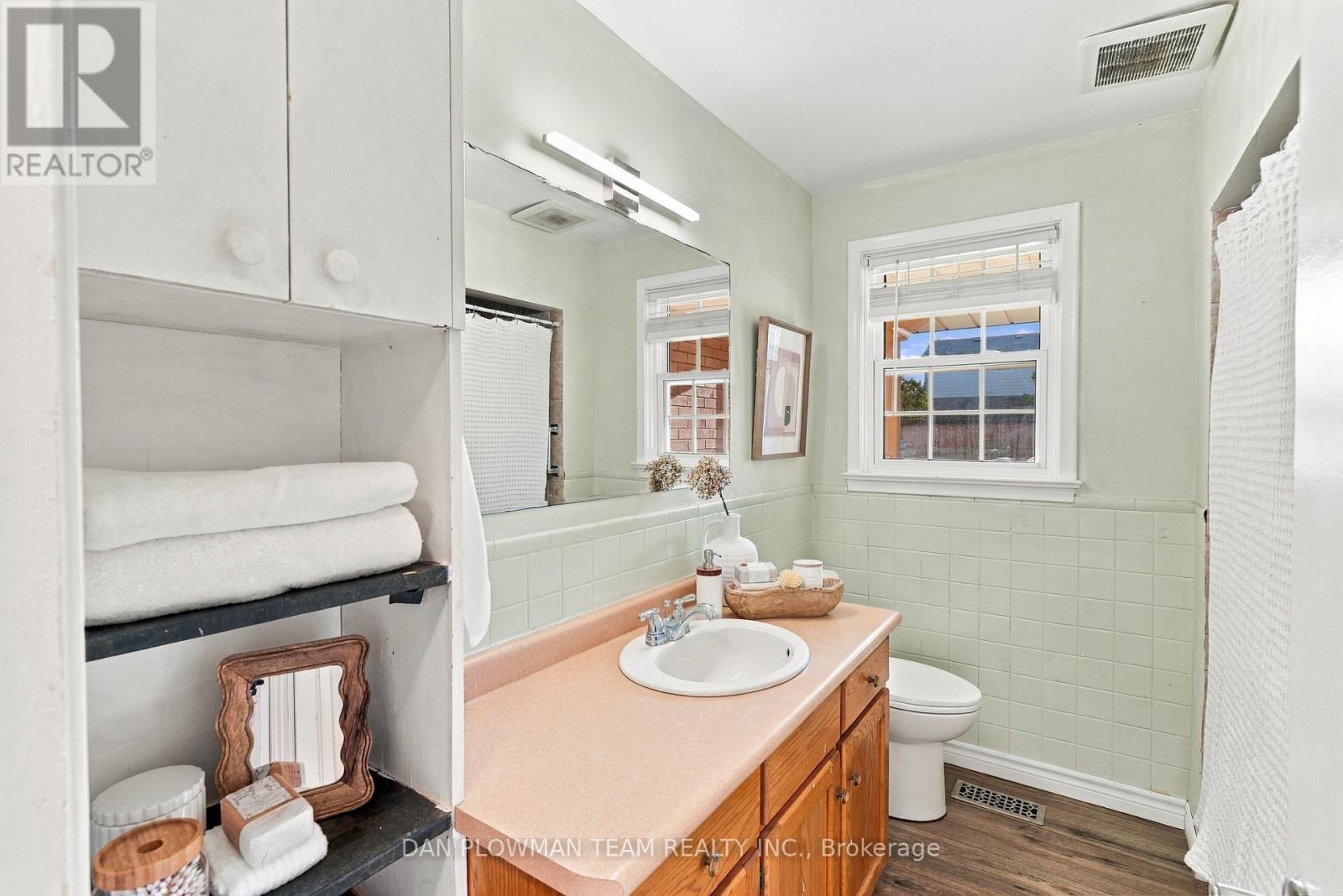 153 Liberty Street North, Clarington, ON photo 14