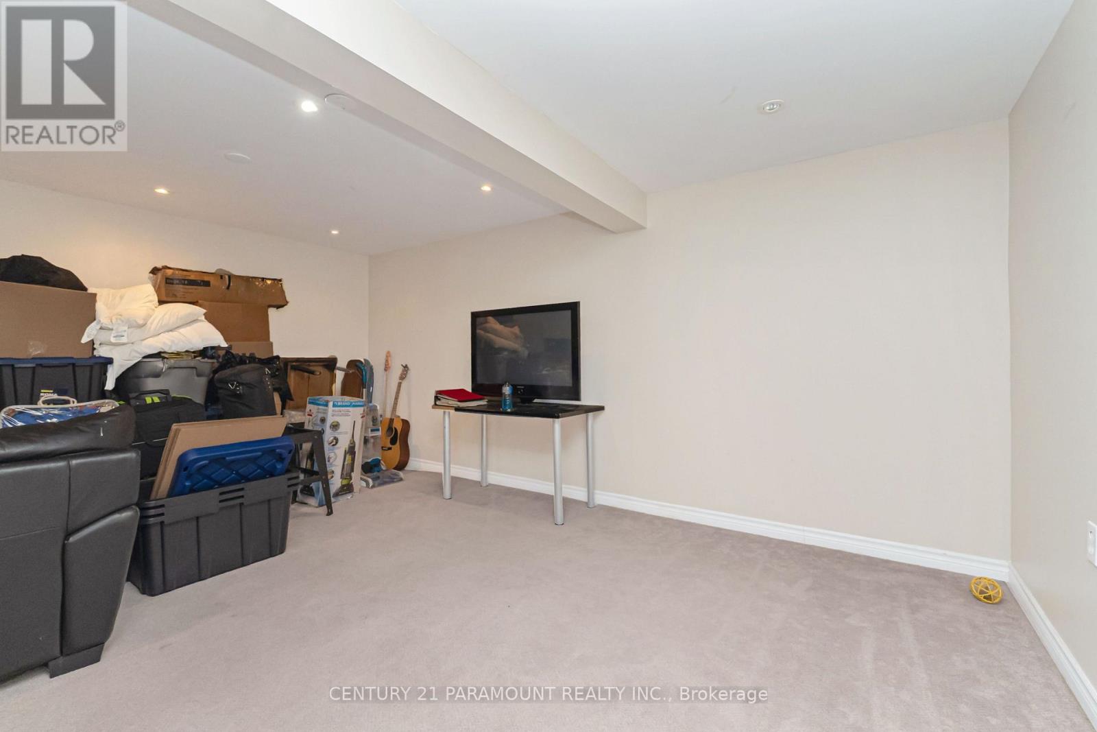 #116 1010 GLEN STREET - 27