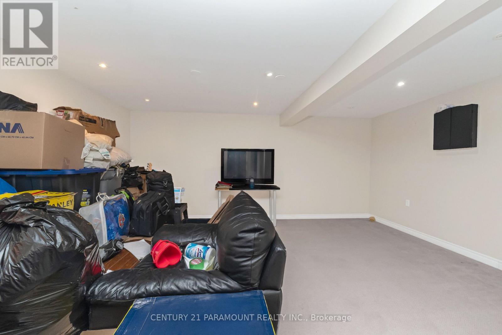 #116 1010 GLEN STREET - 28