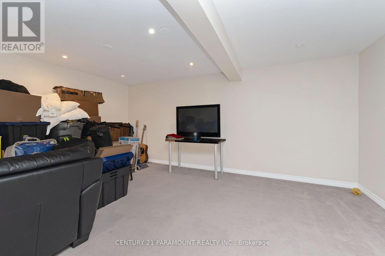 #116 1010 GLEN STREET - 29
