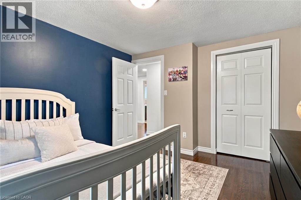 11 Sandalwood Drive — photo 23