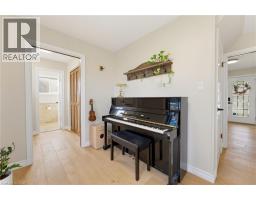 239 Carson Drive, Kitchener, ON N2B3H6 Photo 19