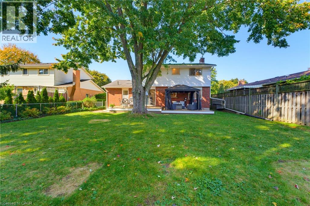 239 CARSON Drive - 35