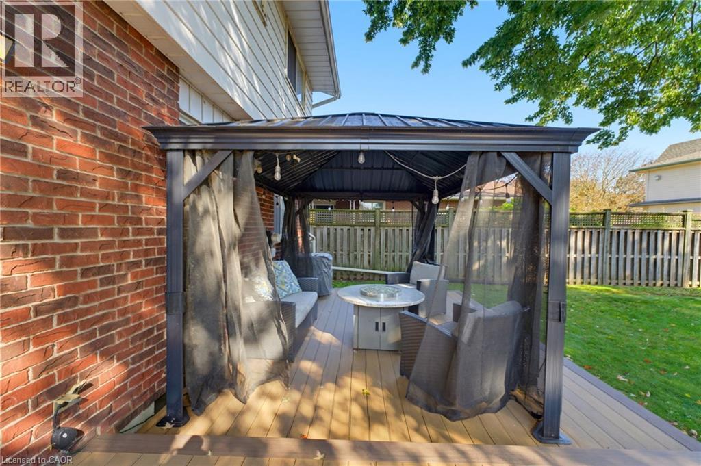 239 CARSON Drive - 31