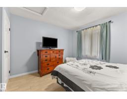 582 Lakewood Rd N Nw, Edmonton, AB T6K3Y1 Photo 15