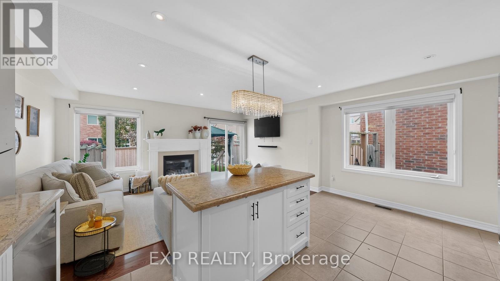 1450 Rennie Street, Oshawa, ON photo 9
