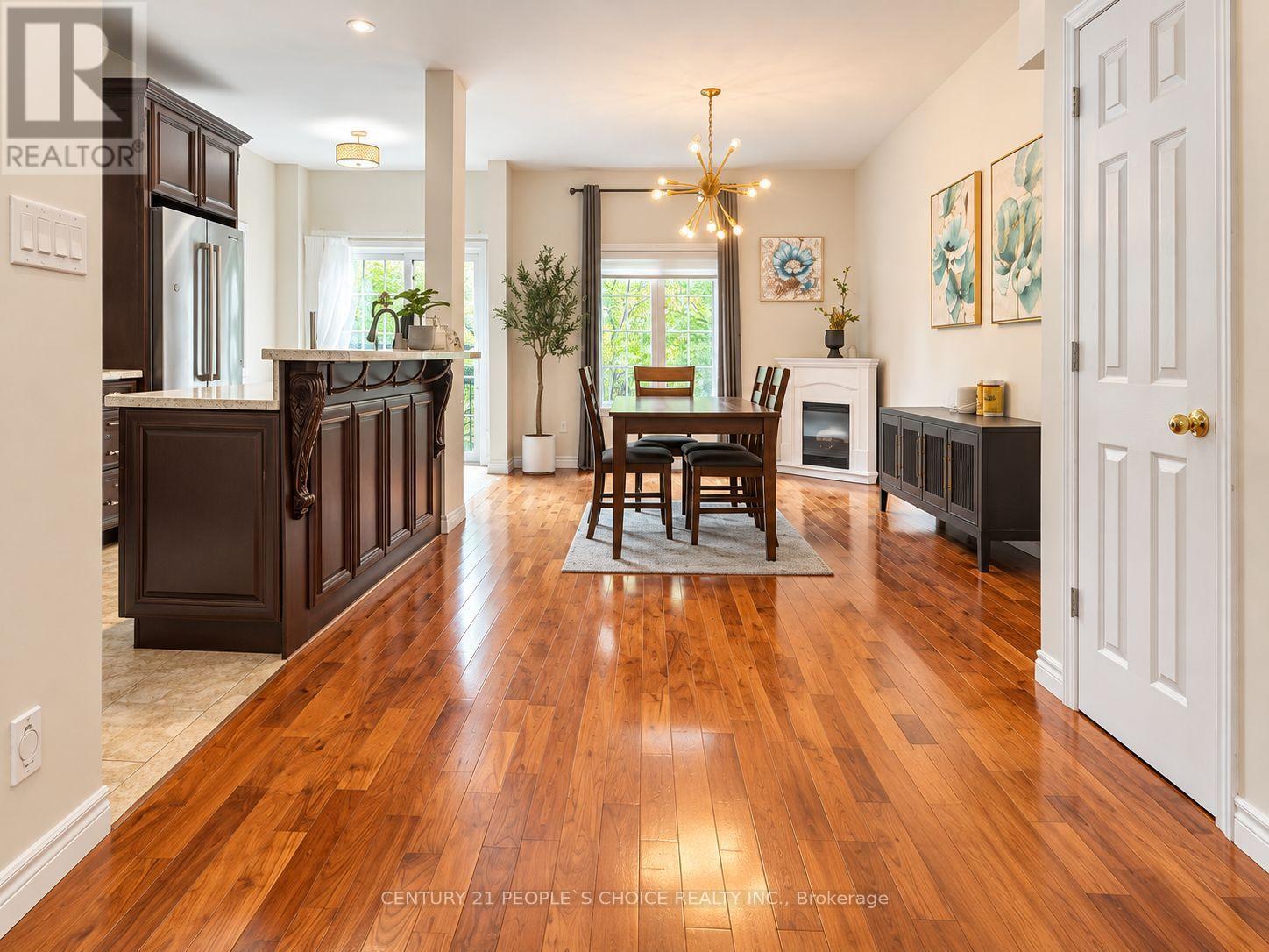 230 Paisley Boulevard West — photo 4