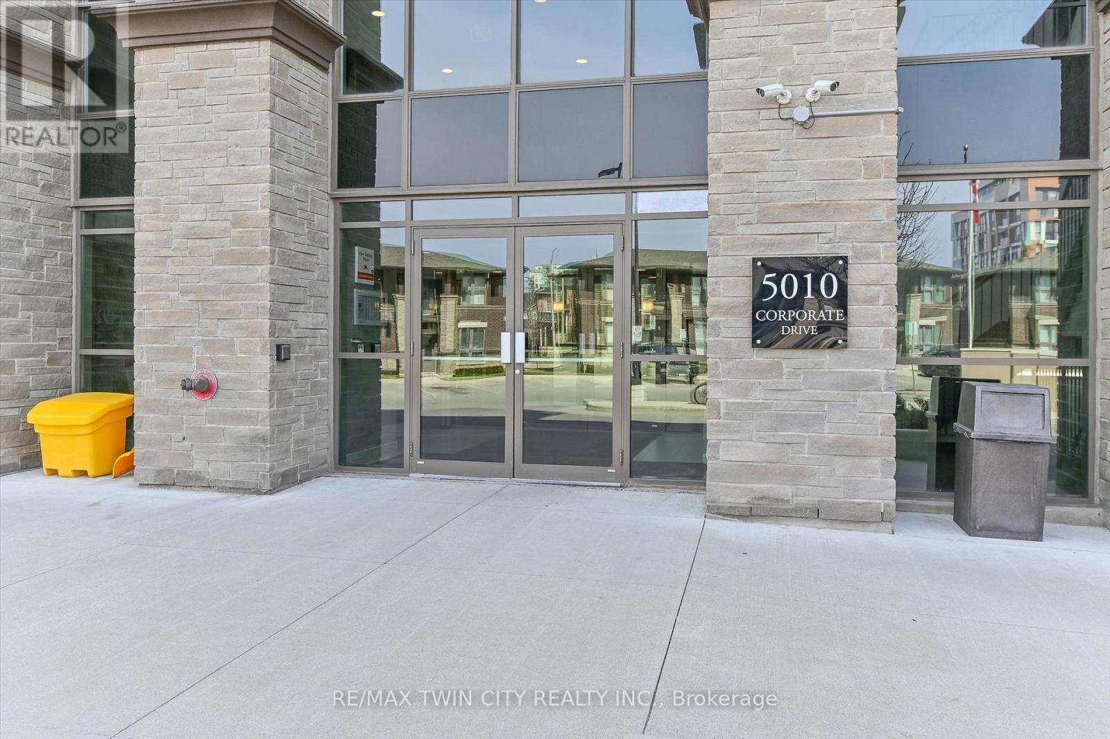 5030 Corporate Drive — photo 28