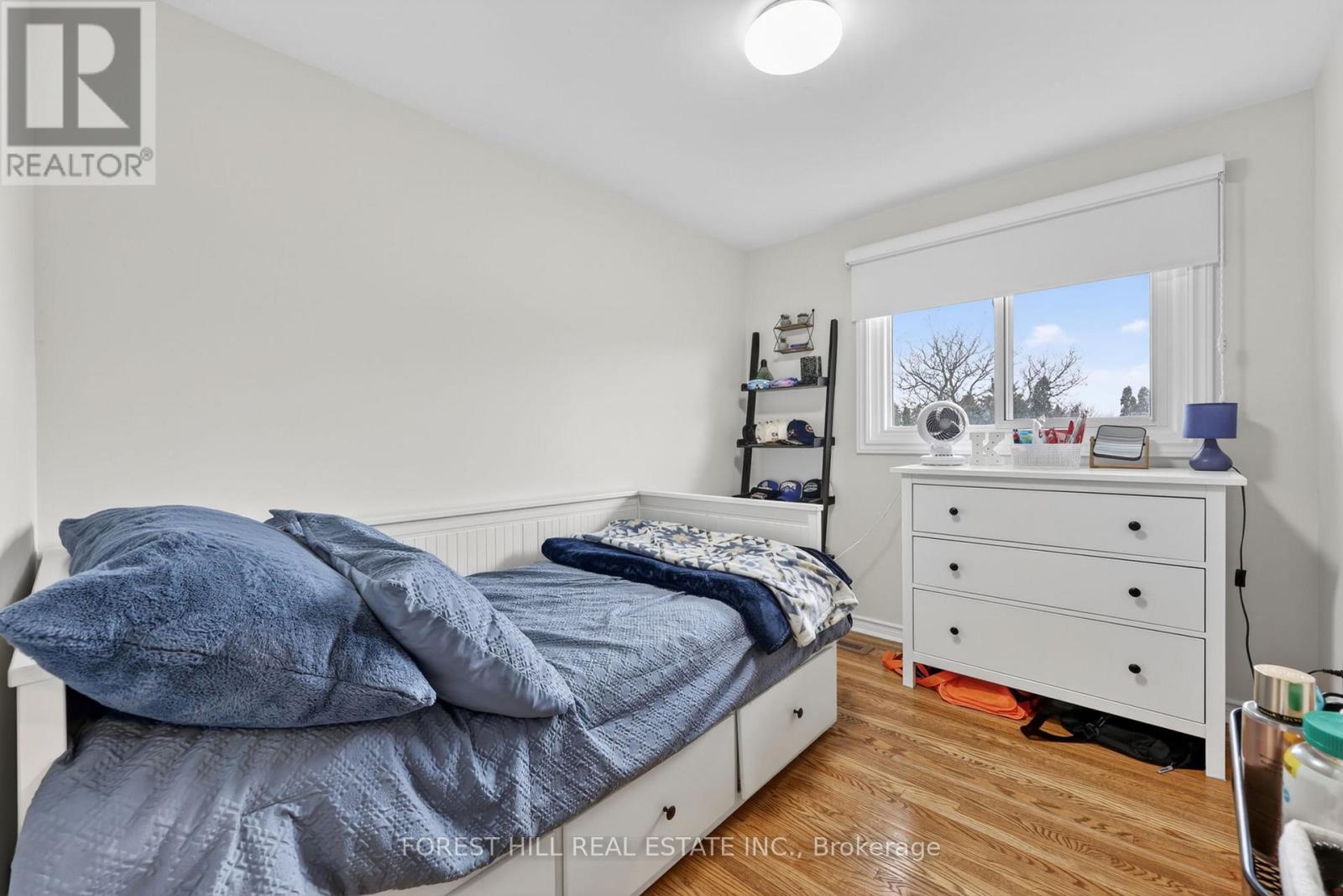 172 Ellwood Drive East — photo 18