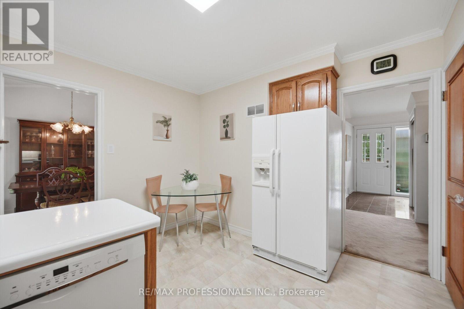 9 HUMBER RIDGE DRIVE - 16