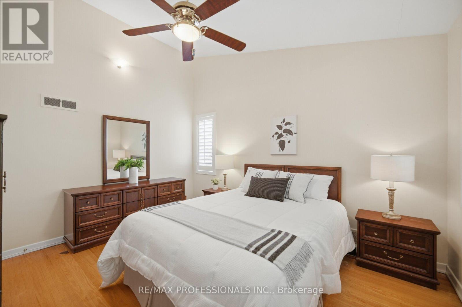 9 HUMBER RIDGE DRIVE - 21