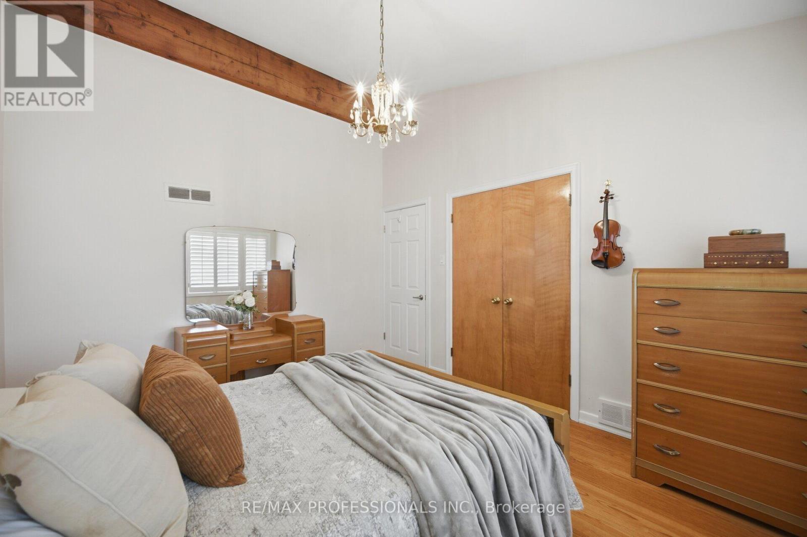 9 Humber Ridge Drive — photo 23