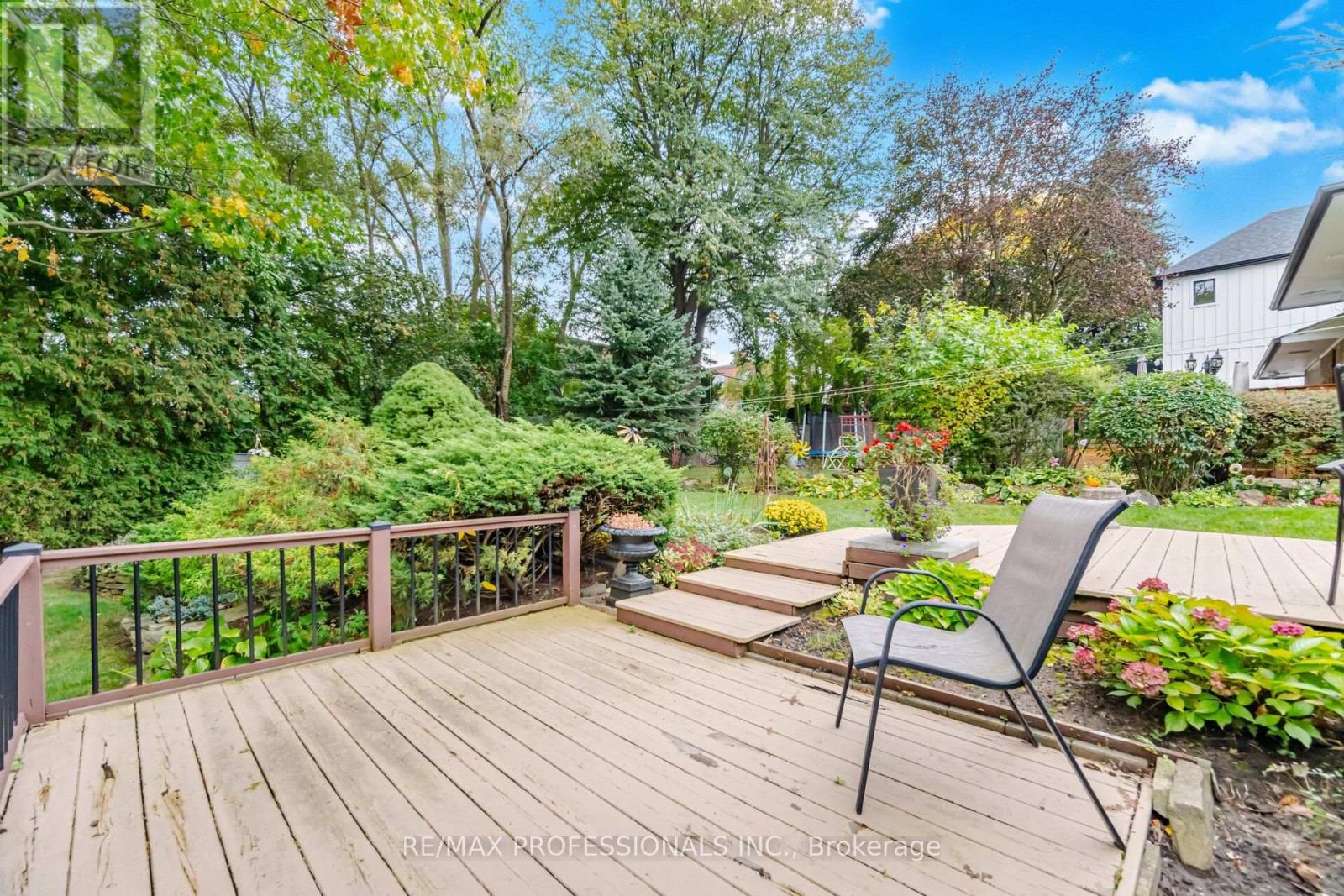9 Humber Ridge Drive — photo 39