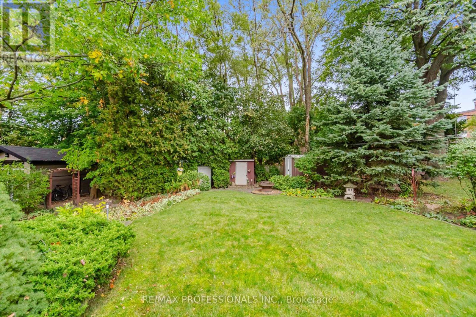 9 HUMBER RIDGE DRIVE - 41