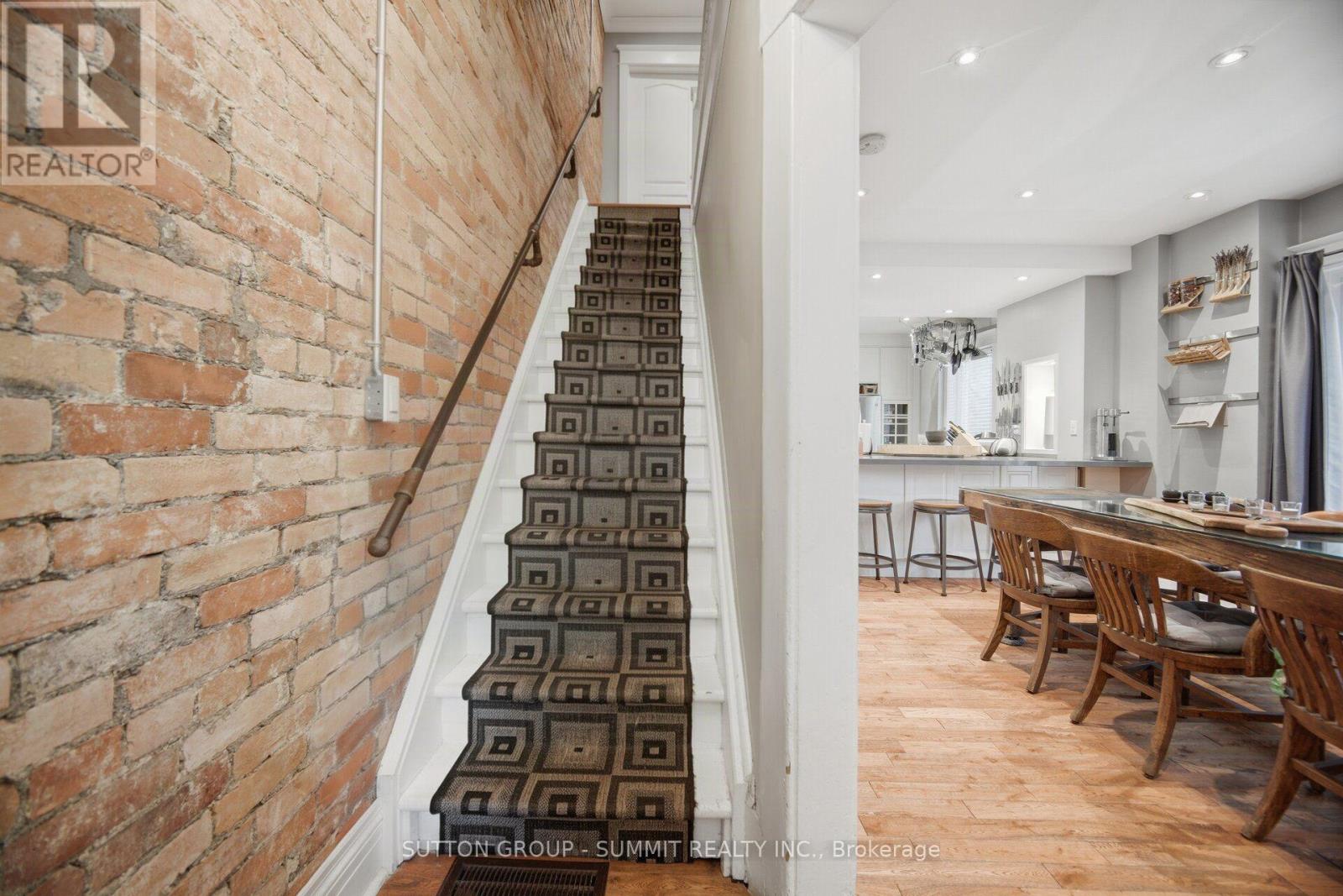 500 INDIAN Grove, Toronto, ON photo 5