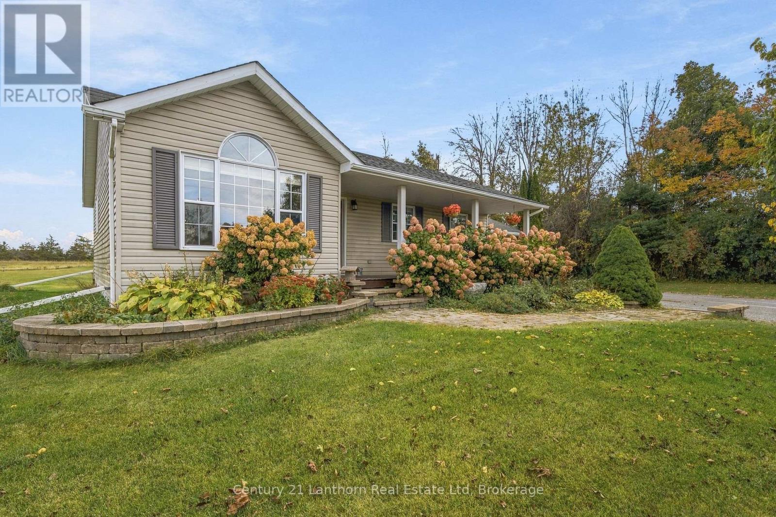 312 Badgley Road — photo 7