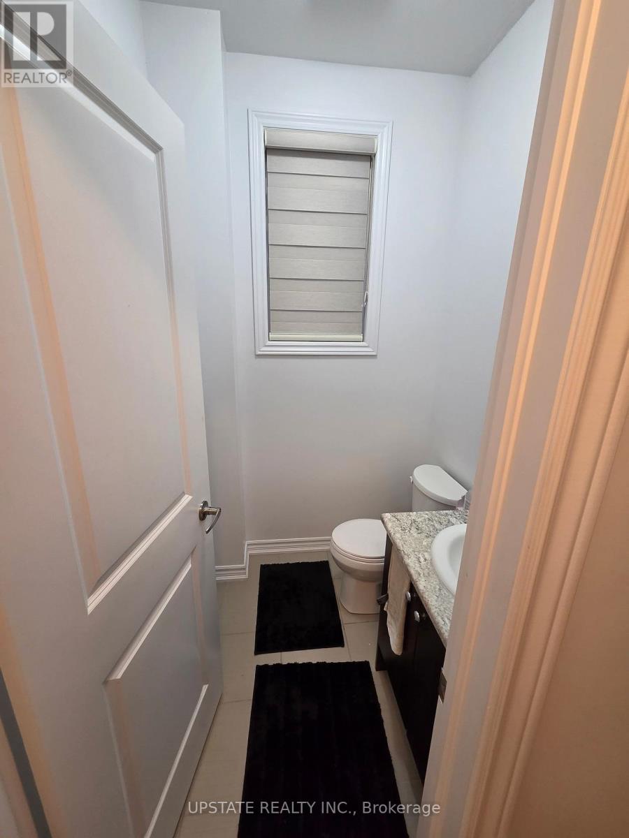 25 Doc Lougheed Avenue — photo 14