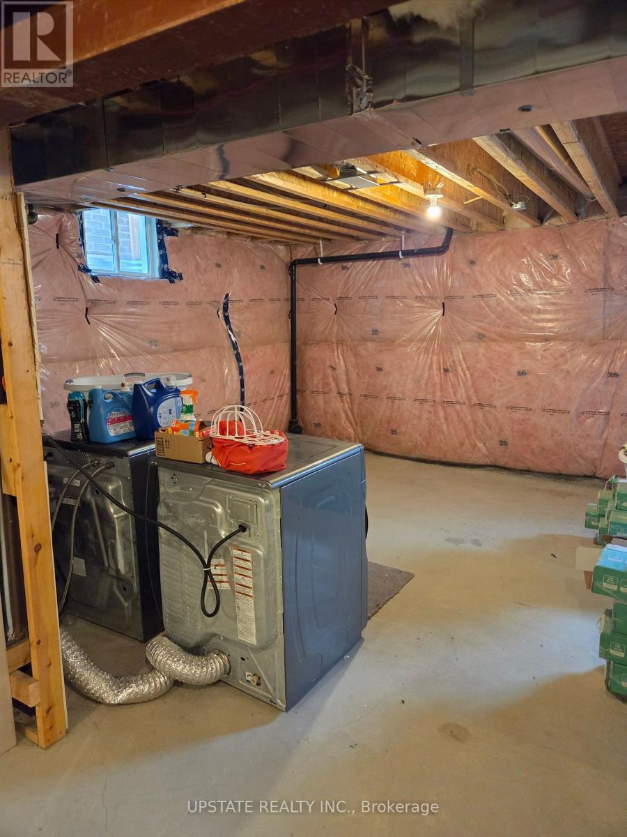 25 Doc Lougheed Avenue — photo 17