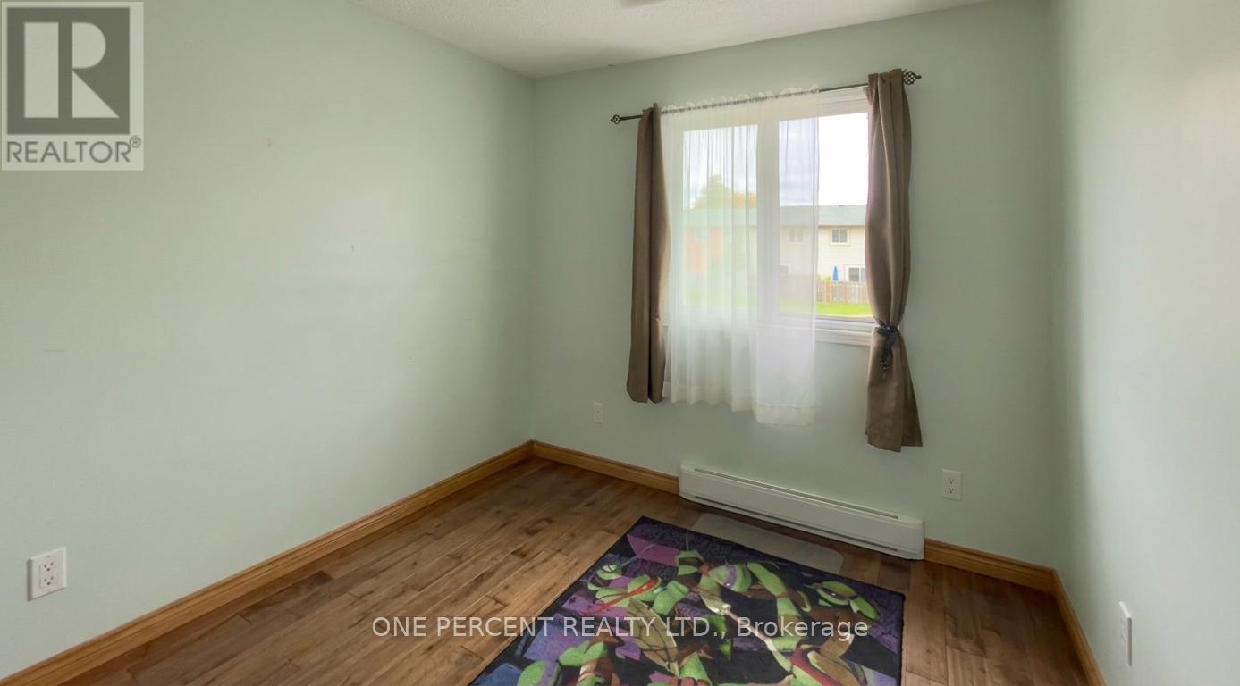 #5 65 DORCHESTER BOULEVARD - 15