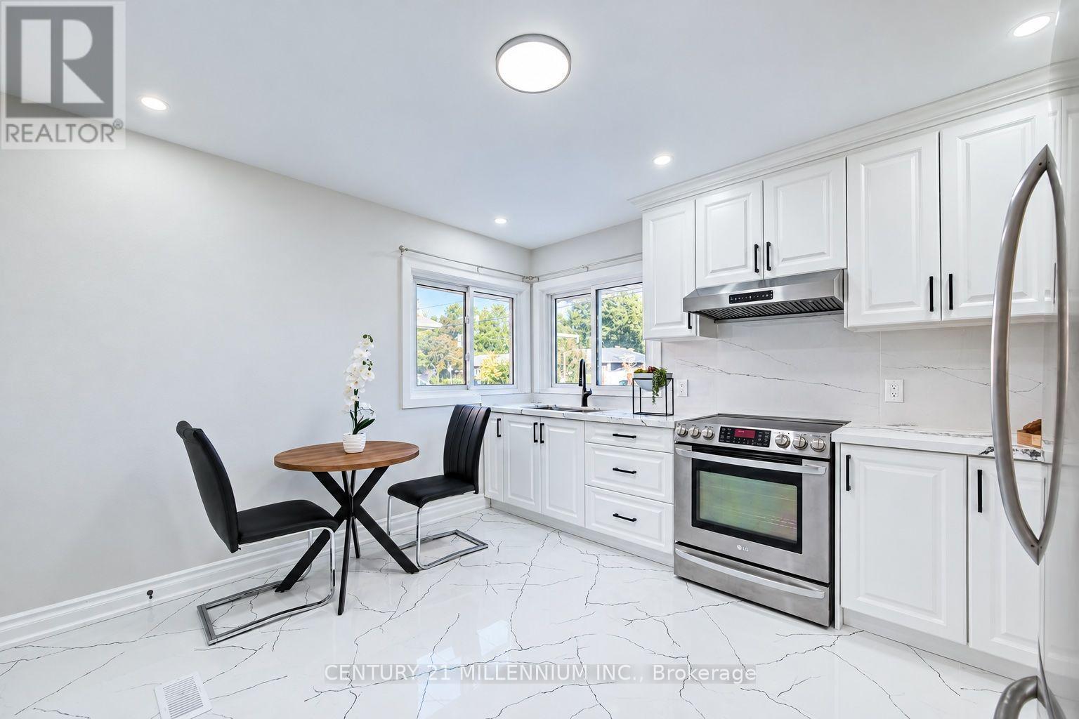 46 Traynor Avenue, Kitchener, ON photo 11
