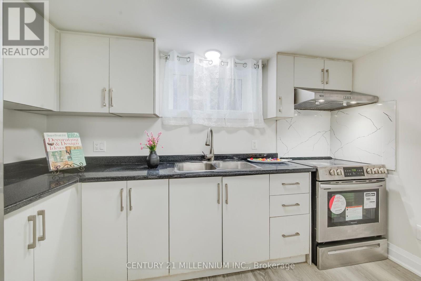 46 Traynor Avenue, Kitchener, ON photo 27