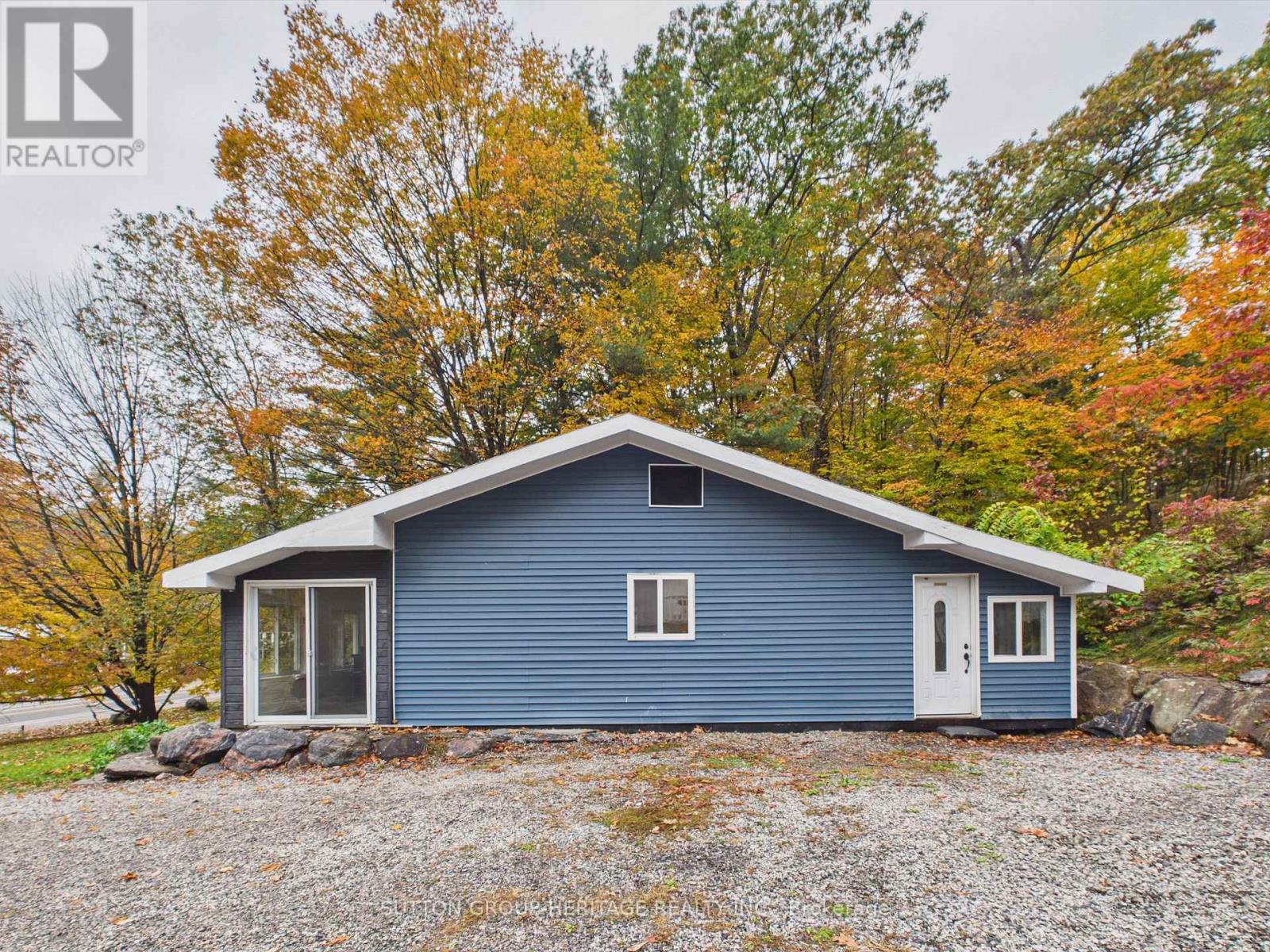 28 Joseph Street, Muskoka Lakes, ON photo 2