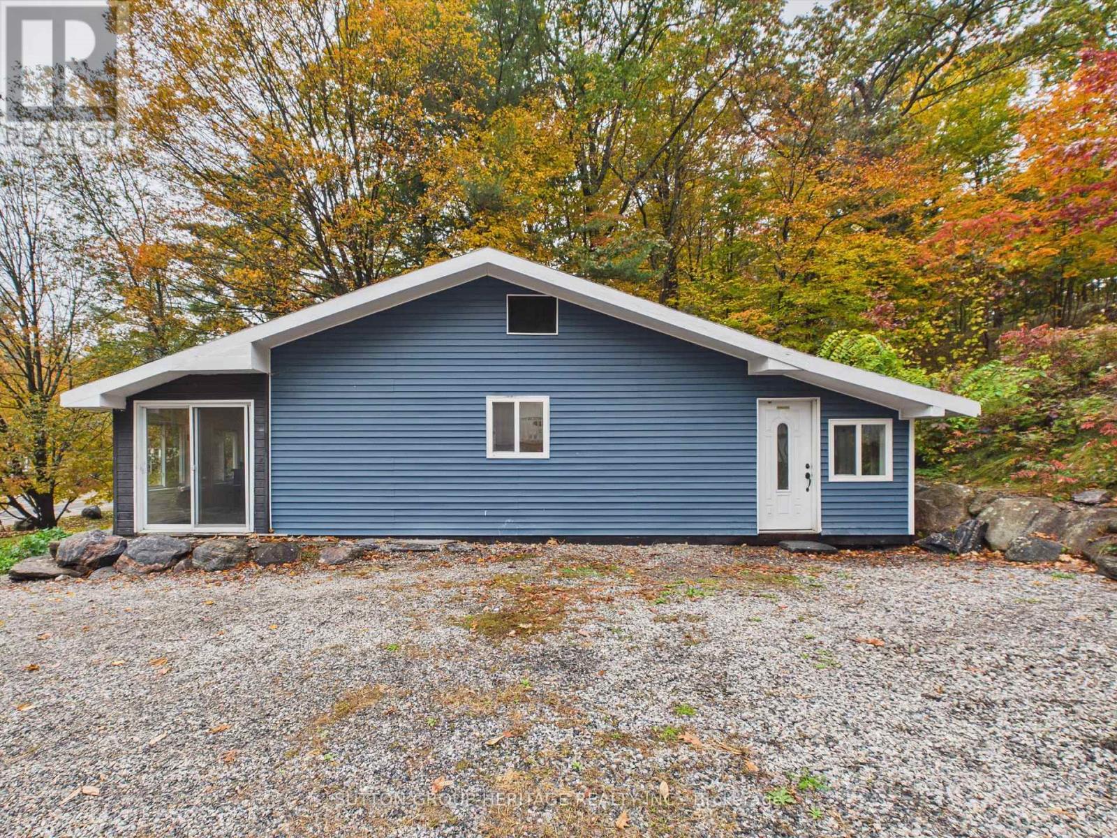 28 Joseph Street, Muskoka Lakes, ON photo 3