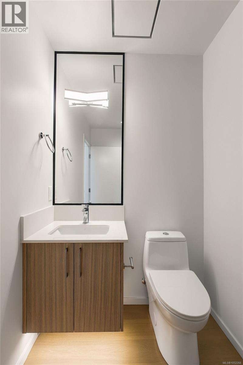#2 2525 Rothesay Ave - 11