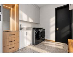 1072 Habgood Street, White Rock, BC V4B4W8 Photo 6