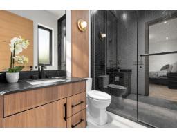 1072 Habgood Street, White Rock, BC V4B4W8 Photo 33