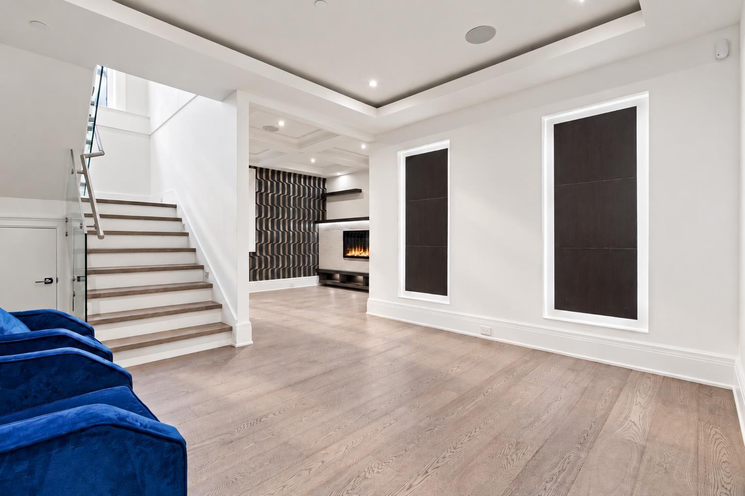 14237 VINE AVENUE, White Rock - Image 1