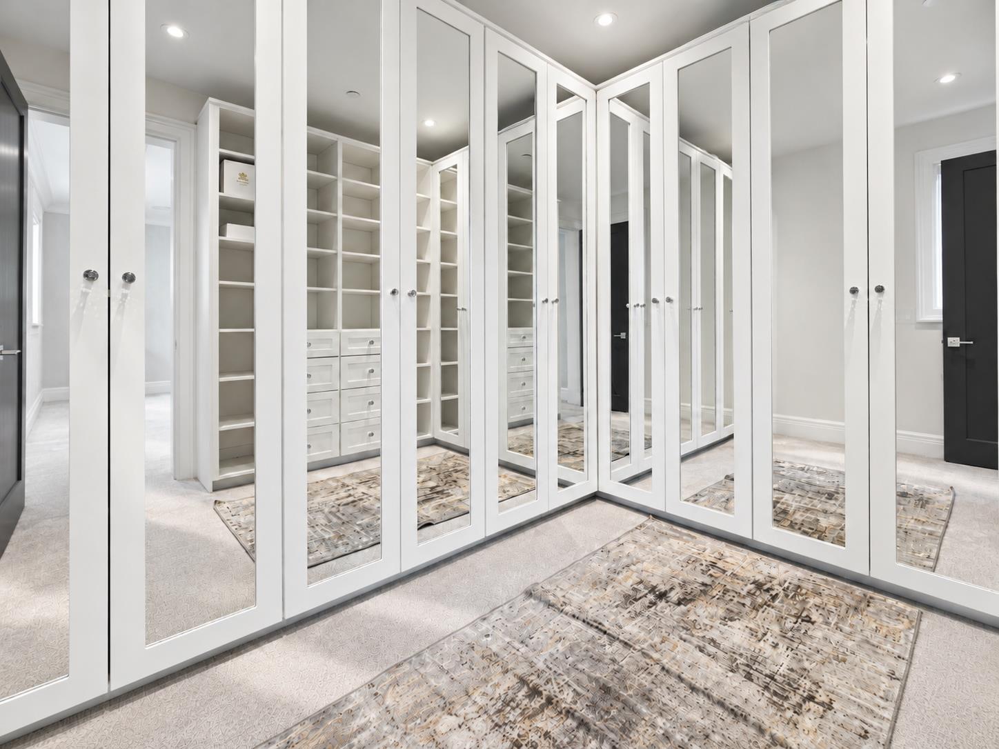 14237 VINE AVENUE, White Rock - Image 1