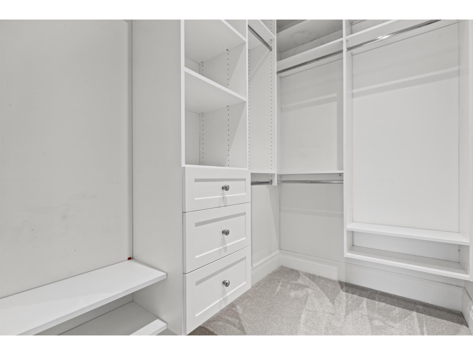 14237 VINE AVENUE, White Rock - Image 1